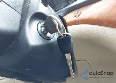 2005 Acura Tsx z USA, uszkodzony, nr VIN JH4CL95845C017637